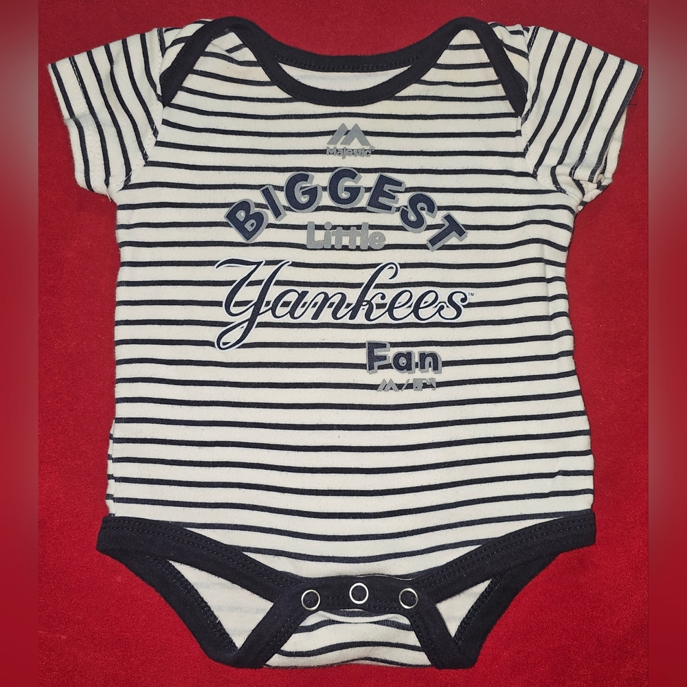 Majestic Infant One Piece Romper Biggest Little Yankee Fan 0-3 Months